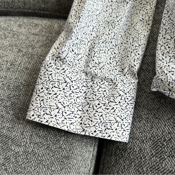 Calvin Klein men’s extreme slim fit, white and blue dress shirt size large - Picture 8 of 9